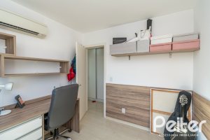 Apartamento à venda com 68m², 2 dormitórios, 1 suíte, 1 vaga, no bairro Tristeza em PORTO ALEGRE