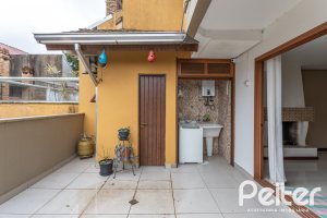 Casa em Condomínio à venda com 186m², 3 dormitórios, 1 suíte, 2 vagas, no bairro Jardim Isabel em Porto Alegre