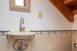 Casa em Condomínio à venda com 186m², 3 dormitórios, 1 suíte, 2 vagas, no bairro Jardim Isabel em Porto Alegre