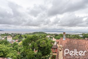 Casa em Condomínio à venda com 186m², 3 dormitórios, 1 suíte, 2 vagas, no bairro Jardim Isabel em Porto Alegre