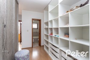 Casa em Condomínio à venda com 186m², 3 dormitórios, 1 suíte, 2 vagas, no bairro Jardim Isabel em Porto Alegre