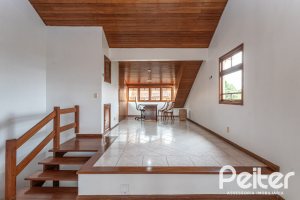 Casa em Condomínio à venda com 186m², 3 dormitórios, 1 suíte, 2 vagas, no bairro Jardim Isabel em Porto Alegre