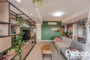 Apartamento à venda com 109m², 3 dormitórios, 1 suíte, 2 vagas, no bairro Cristal em Porto Alegre