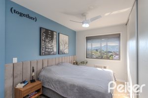 Apartamento à venda com 109m², 3 dormitórios, 1 suíte, 2 vagas, no bairro Cristal em Porto Alegre