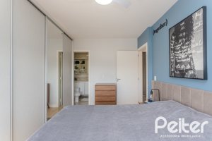 Apartamento à venda com 109m², 3 dormitórios, 1 suíte, 2 vagas, no bairro Cristal em Porto Alegre