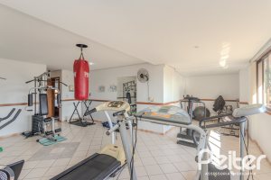 Apartamento à venda com 109m², 3 dormitórios, 1 suíte, 2 vagas, no bairro Cristal em Porto Alegre