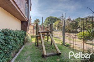 Apartamento à venda com 109m², 3 dormitórios, 1 suíte, 2 vagas, no bairro Cristal em Porto Alegre