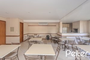 Apartamento à venda com 109m², 3 dormitórios, 1 suíte, 2 vagas, no bairro Cristal em Porto Alegre