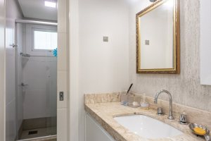 Apartamento à venda com 123m², 3 dormitórios, 3 suítes, 2 vagas, no bairro Tristeza em Porto Alegre
