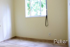 Apartamento à venda com 61m², 3 dormitórios, 1 suíte, 1 vaga, no bairro Ipanema em PORTO ALEGRE