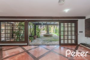 Casa em Condomínio à venda com 493m², 5 dormitórios, 5 suítes, 4 vagas, no bairro Terra Ville em Porto Alegre