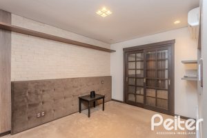 Casa em Condomínio à venda com 493m², 5 dormitórios, 5 suítes, 4 vagas, no bairro Terra Ville em Porto Alegre