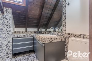 Casa em Condomínio à venda com 493m², 5 dormitórios, 5 suítes, 4 vagas, no bairro Terra Ville em Porto Alegre