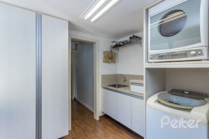 Apartamento à venda com 122m², 3 dormitórios, 1 suíte, 2 vagas, no bairro Ipanema em Porto Alegre