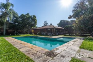 Apartamento à venda com 122m², 3 dormitórios, 1 suíte, 2 vagas, no bairro Ipanema em Porto Alegre