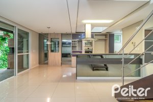 Casa em Condomínio à venda com 177m², 3 dormitórios, 1 suíte, 2 vagas, no bairro Ipanema em PORTO ALEGRE