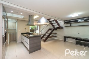 Casa em Condomínio à venda com 177m², 3 dormitórios, 1 suíte, 2 vagas, no bairro Ipanema em PORTO ALEGRE