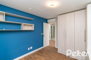 Casa em Condomínio à venda com 177m², 3 dormitórios, 1 suíte, 2 vagas, no bairro Ipanema em PORTO ALEGRE