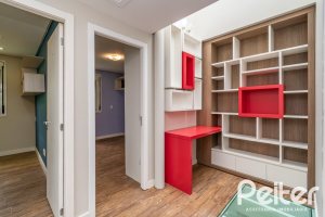 Casa em Condomínio à venda com 177m², 3 dormitórios, 1 suíte, 2 vagas, no bairro Ipanema em PORTO ALEGRE