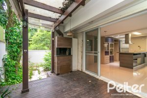 Casa em Condomínio à venda com 177m², 3 dormitórios, 1 suíte, 2 vagas, no bairro Ipanema em PORTO ALEGRE