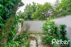 Casa em Condomínio à venda com 177m², 3 dormitórios, 1 suíte, 2 vagas, no bairro Ipanema em PORTO ALEGRE