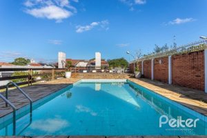 Casa à venda com 564m², 5 dormitórios, 2 suítes, 4 vagas, no bairro Vila Assunção em Porto Alegre