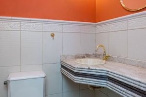 Casa à venda com 600m², 4 dormitórios, 4 suítes, 4 vagas, no bairro Vila Conceição em Porto Alegre