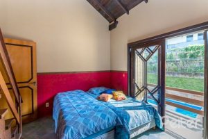 Casa à venda com 600m², 4 dormitórios, 4 suítes, 4 vagas, no bairro Vila Conceição em Porto Alegre