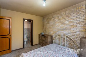 Casa à venda com 600m², 4 dormitórios, 4 suítes, 4 vagas, no bairro Vila Conceição em Porto Alegre