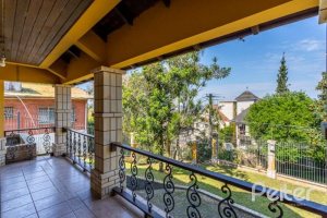 Casa à venda com 600m², 4 dormitórios, 4 suítes, 4 vagas, no bairro Vila Conceição em Porto Alegre