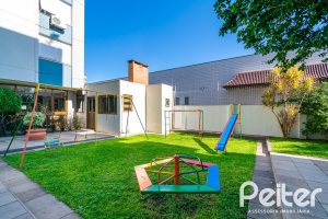 Apartamento à venda com 42m², 1 dormitório, 1 vaga, no bairro Tristeza em Porto Alegre
