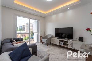 Apartamento à venda com 42m², 1 dormitório, 1 vaga, no bairro Tristeza em Porto Alegre