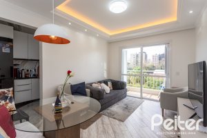 Apartamento à venda com 42m², 1 dormitório, 1 vaga, no bairro Tristeza em Porto Alegre