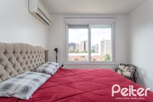 Apartamento à venda com 42m², 1 dormitório, 1 vaga, no bairro Tristeza em Porto Alegre