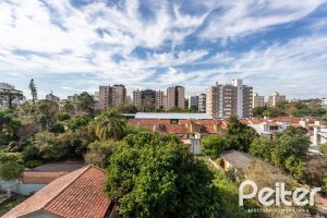 Apartamento à venda com 42m², 1 dormitório, 1 vaga, no bairro Tristeza em Porto Alegre