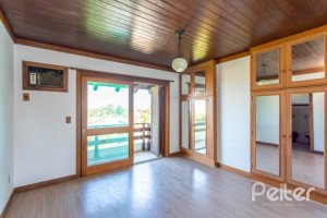 Casa à venda com 519m², 4 dormitórios, 4 suítes, 4 vagas, no bairro Vila Assuncao em Porto Alegre