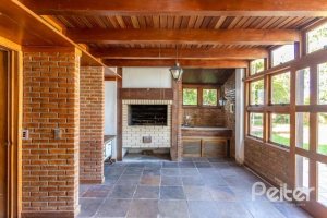 Casa à venda com 519m², 4 dormitórios, 4 suítes, 4 vagas, no bairro Vila Assuncao em Porto Alegre