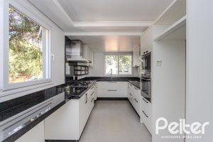 Casa em Condomínio à venda com 304m², 4 dormitórios, 4 suítes, 3 vagas, no bairro Tristeza em Porto Alegre
