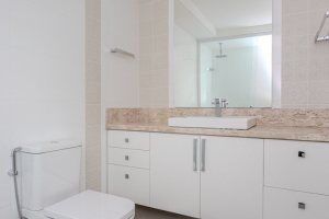 Casa em Condomínio à venda com 304m², 4 dormitórios, 4 suítes, 3 vagas, no bairro Tristeza em Porto Alegre
