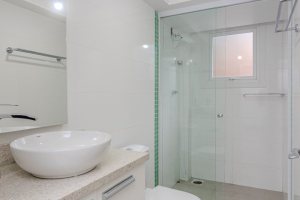 Casa em Condomínio à venda com 304m², 4 dormitórios, 4 suítes, 3 vagas, no bairro Tristeza em Porto Alegre