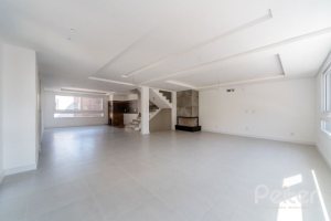 Casa em Condomínio à venda com 304m², 4 dormitórios, 4 suítes, 3 vagas, no bairro Tristeza em Porto Alegre