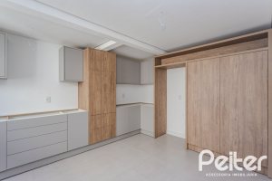 Casa em Condomínio à venda com 280m², 4 dormitórios, 4 suítes, 3 vagas, no bairro Tristeza em Porto Alegre