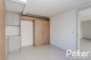 Casa em Condomínio à venda com 280m², 4 dormitórios, 4 suítes, 3 vagas, no bairro Tristeza em Porto Alegre