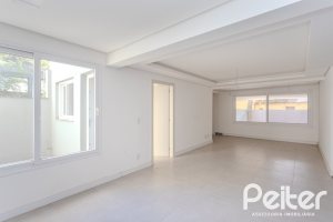 Casa em Condomínio à venda com 280m², 4 dormitórios, 4 suítes, 3 vagas, no bairro Tristeza em Porto Alegre