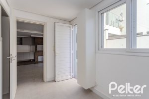 Casa em Condomínio à venda com 280m², 4 dormitórios, 4 suítes, 3 vagas, no bairro Tristeza em Porto Alegre