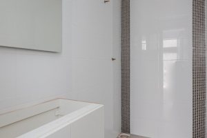 Casa em Condomínio à venda com 280m², 4 dormitórios, 4 suítes, 3 vagas, no bairro Tristeza em Porto Alegre