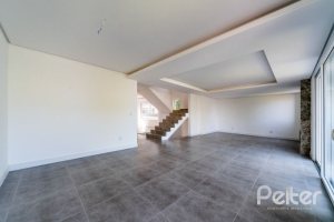 Casa em Condomínio à venda com 296m², 4 dormitórios, 2 suítes, 3 vagas, no bairro Tristeza em Porto Alegre