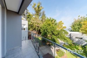 Casa em Condomínio à venda com 296m², 4 dormitórios, 2 suítes, 3 vagas, no bairro Tristeza em Porto Alegre