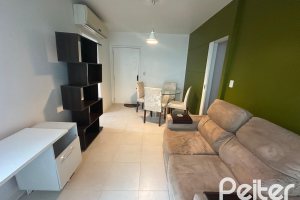 Apartamento à venda com 42m², 1 dormitório, 1 vaga, no bairro Tristeza em Porto Alegre