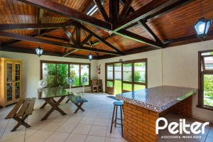 Apartamento à venda com 42m², 1 dormitório, 1 vaga, no bairro Tristeza em Porto Alegre